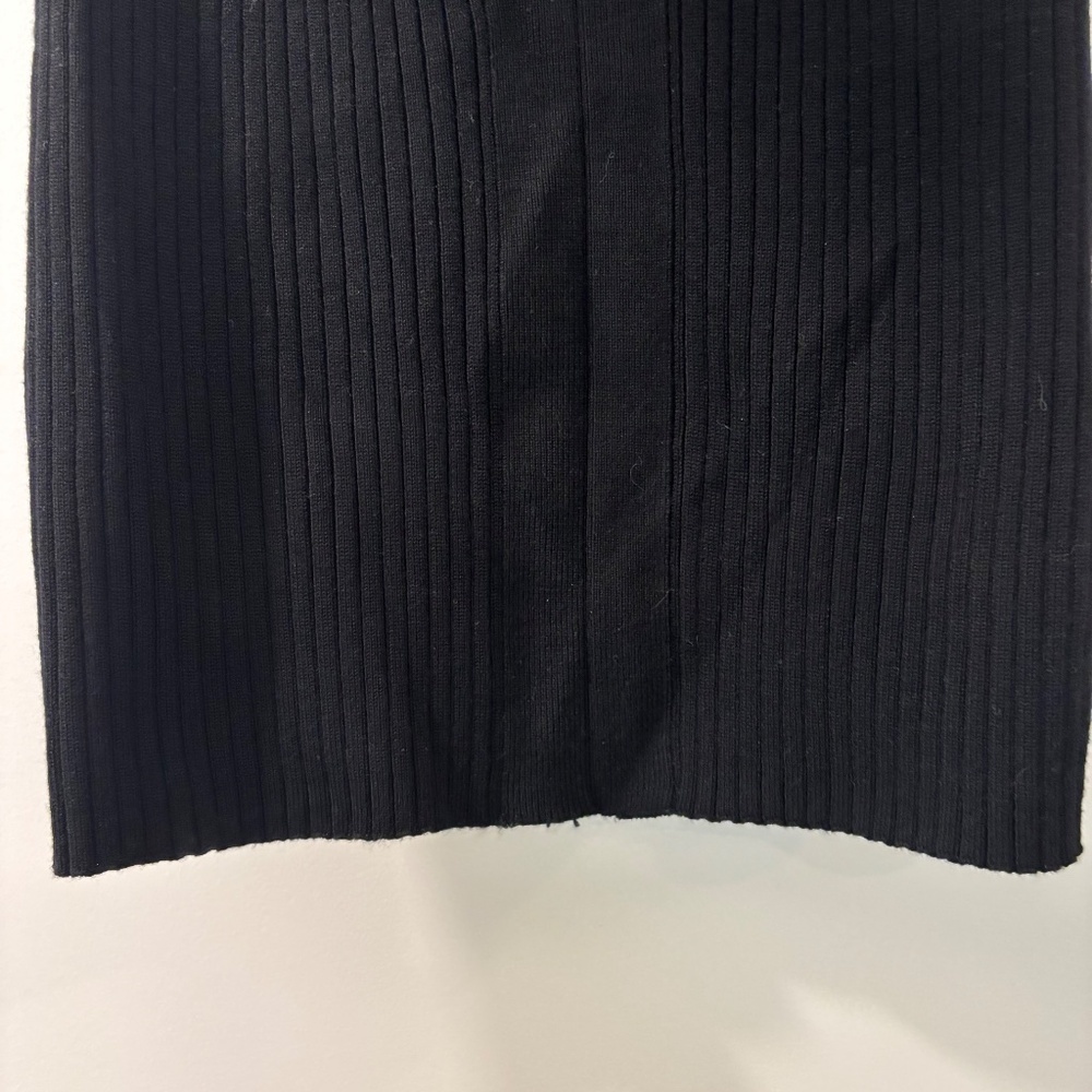 Azoe Black Ribbed Sweater Tank - Picture 4 of 7